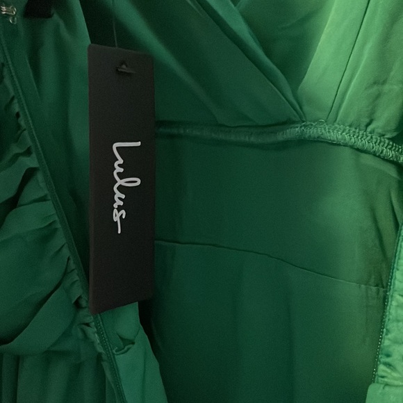 Green Dress - Picture 4 of 4